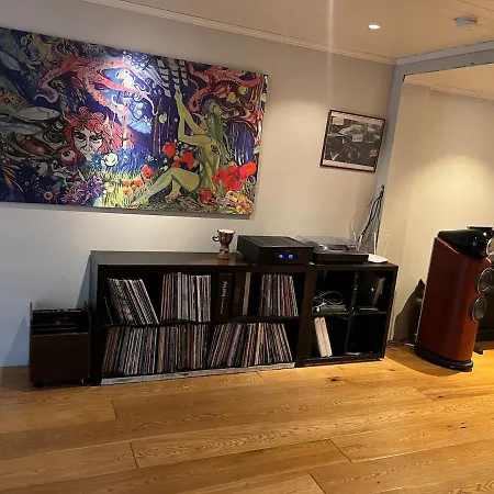 Older With Large Garden Villa *