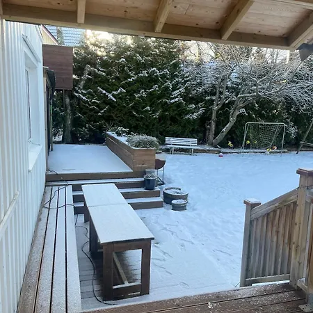 Villa Older With Large Garden